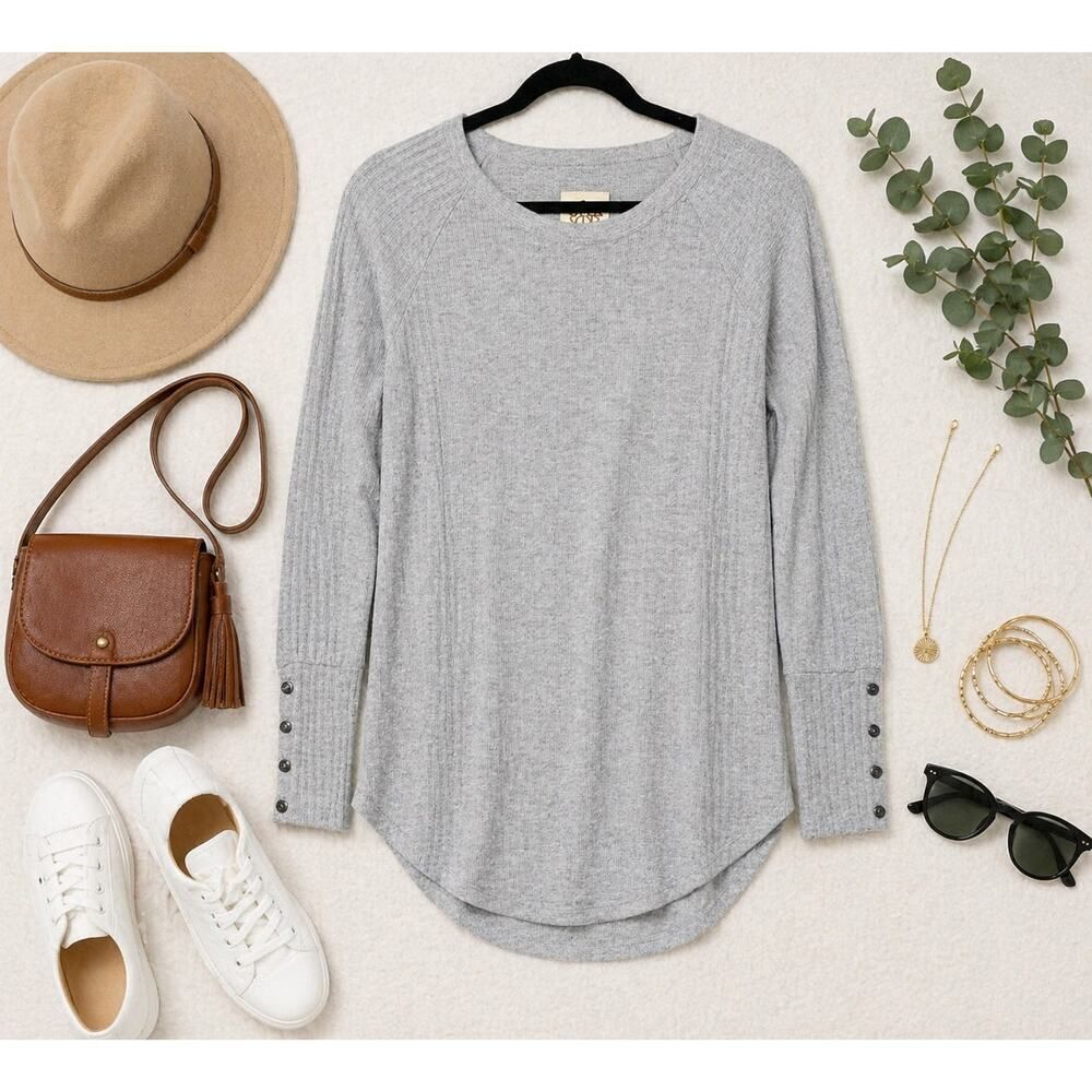 Chaser Gray Ribbed Knit Top M Button Sleeve Soft Minimalist Casual